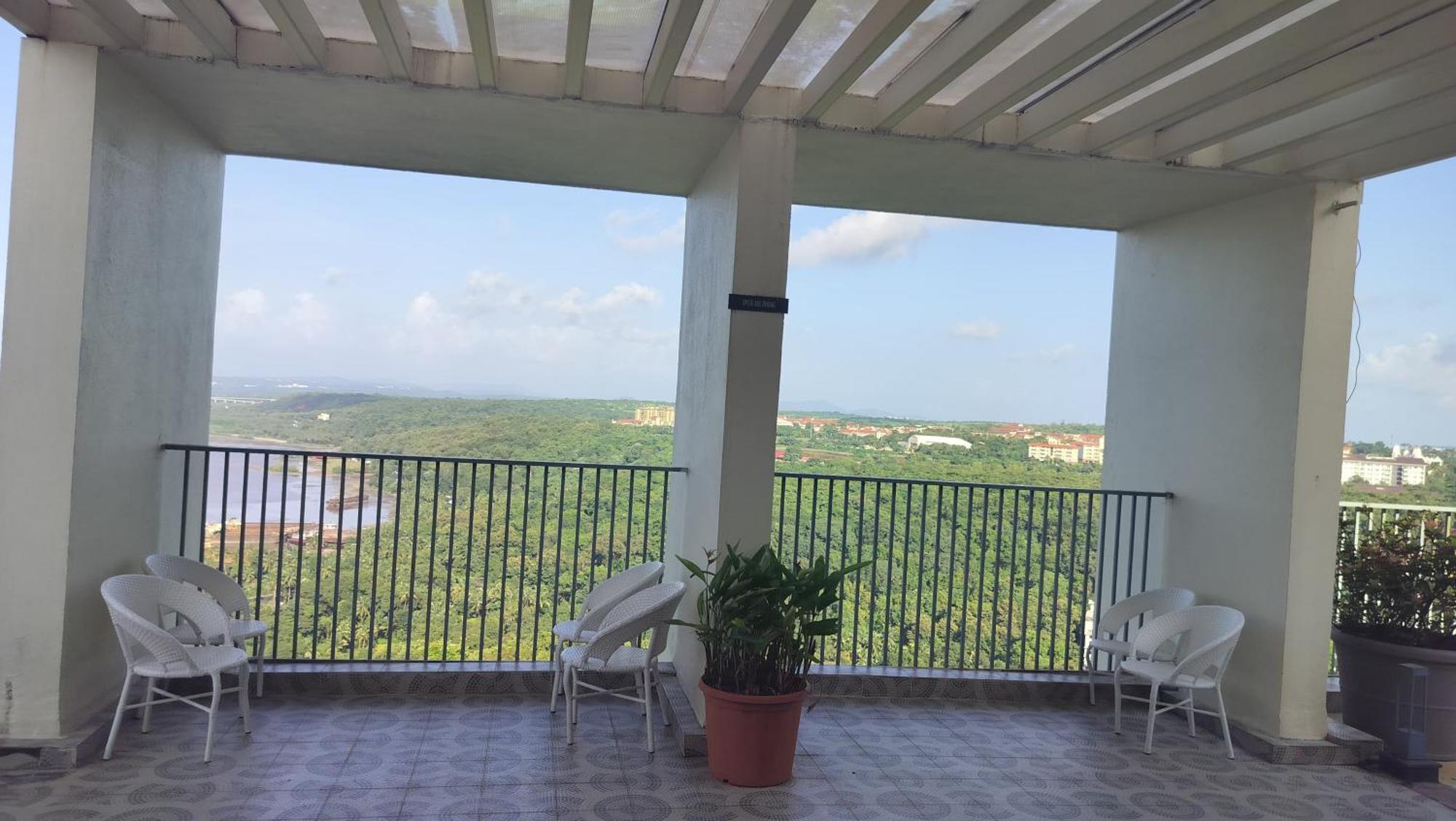 Goodstay Sunlit Bliss Cozy2bhk With Luxe Touch704 * Dabolim