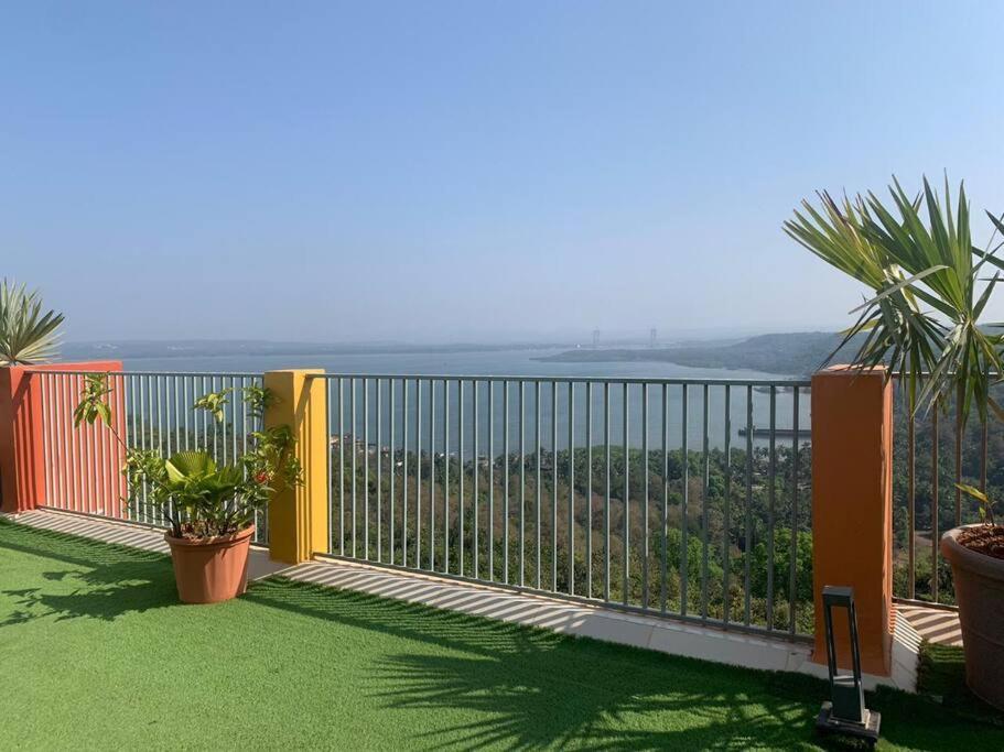 अपार्टमेंट Goodstay Sunlit Bliss Cozy2bhk With Luxe Touch704 Dabolim